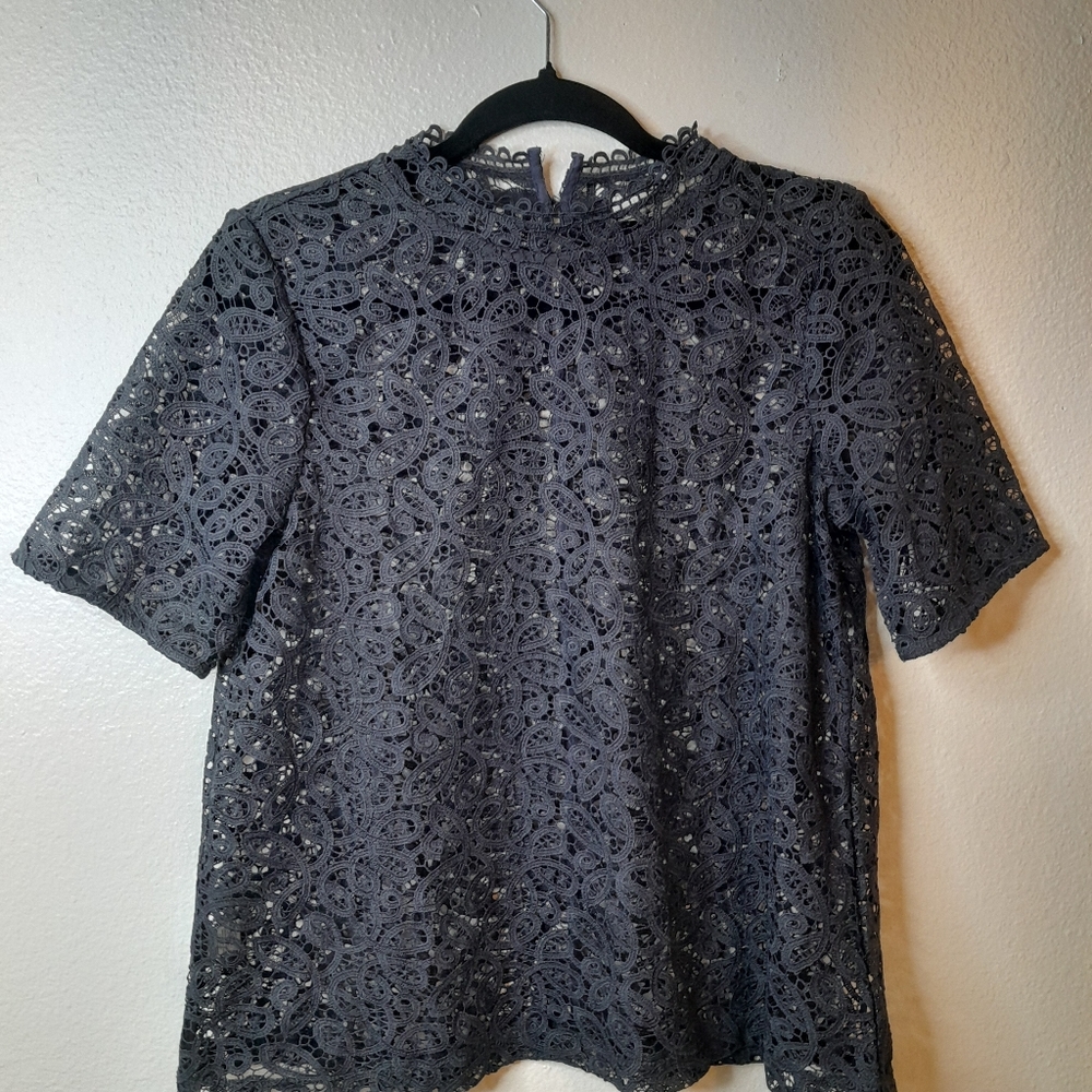 LOFT Dark Gray Blouse Nice Piece Very High Quality Size Medium Petites Pre-owned